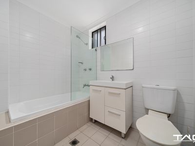 2 / 30-32 Lydbrook Street, Westmead