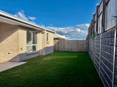 68 Balun Wy, Redland Bay
