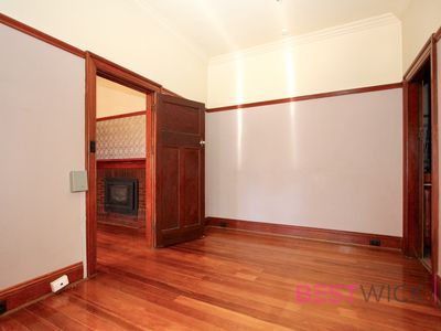1 / 60 DURHAM STREET, Bathurst