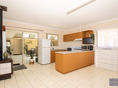 239 South Coast Highway, Gledhow