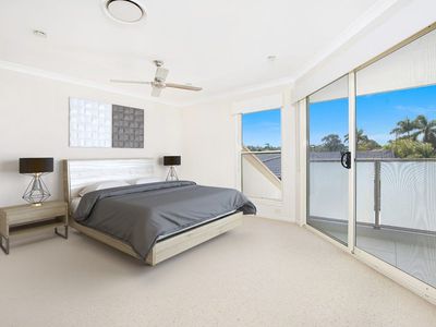 64 Brentwood Avenue, Mooloolaba