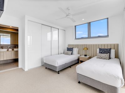 2507 / 42 Lowanna Drive, Buddina