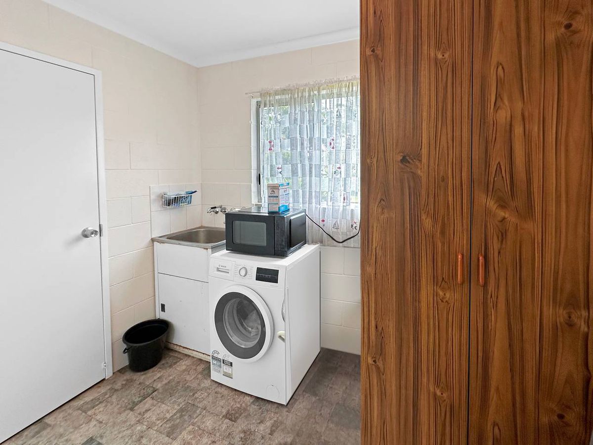 10 Azalea Street, Atherton