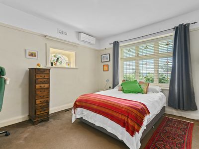 11 Salier Crescent, Mount Stuart