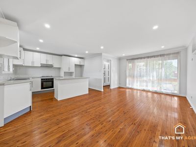 1 Barnfield Place, Dean Park