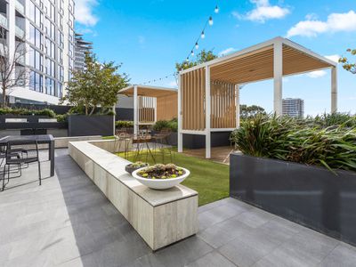 1702 / 63 Kishorn Road, Mount Pleasant