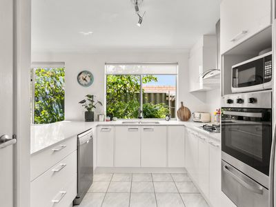 4 / 92 Ventnor Street, Scarborough