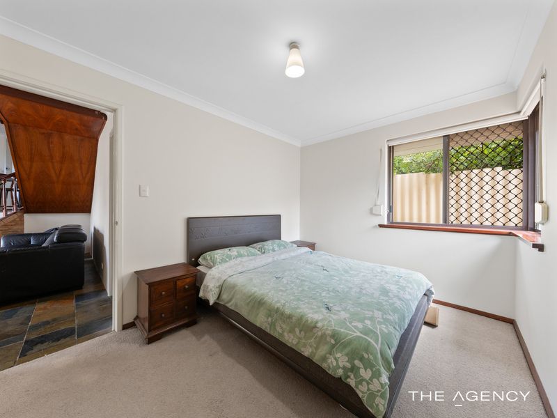 2 Priam Road, Silver Sands