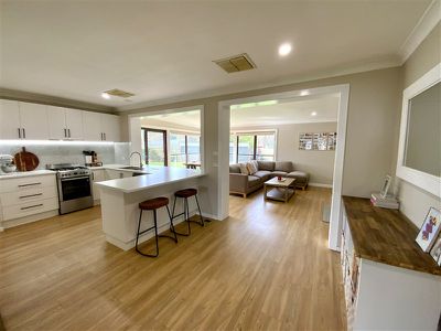 44 Show Street, Forbes