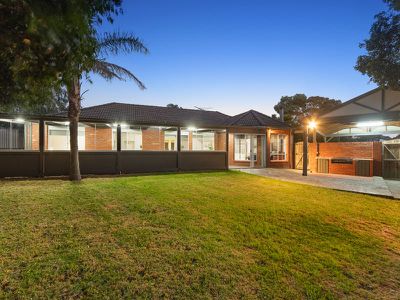 21 Dunn Crescent, Langwarrin