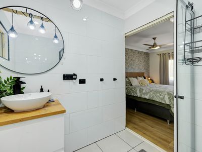 18 Octagonal Crescent, Kelso