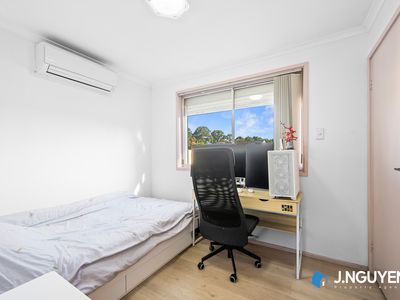 32 Gregorace Place, Bonnyrigg