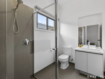 31 Crown Drive, Fraser Rise