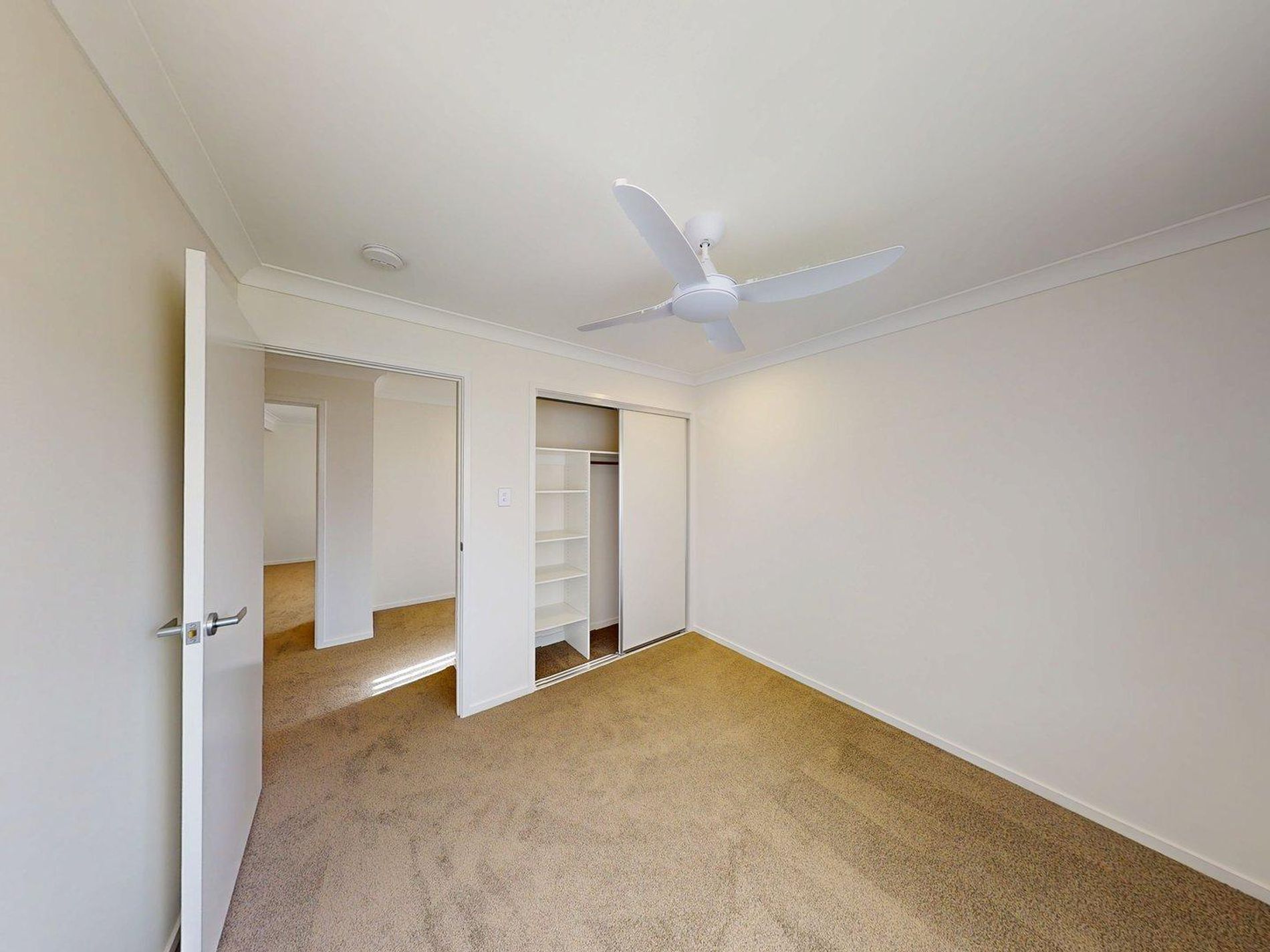 16 Jimna Circuit, White Rock