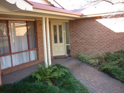 20 Grangewood Drive, Dubbo