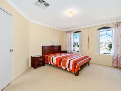 15 Tranby Way, Bertram