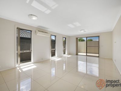 52 Lawrenson Circuit, Jacka