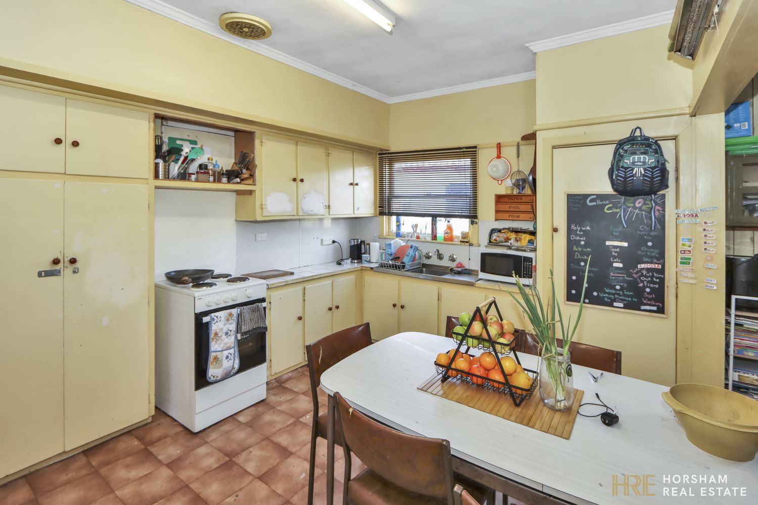 8 Sinclair Place, Horsham
