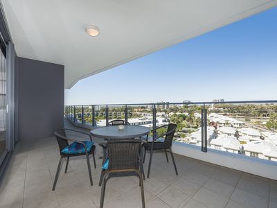 806 / 2 Oldfield Street, Burswood