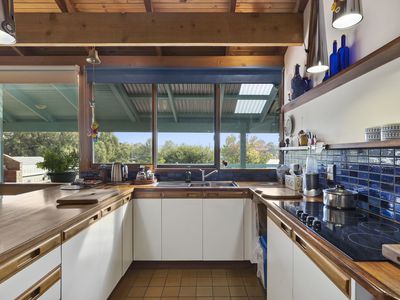 2 PELISSIER STREET, Yea