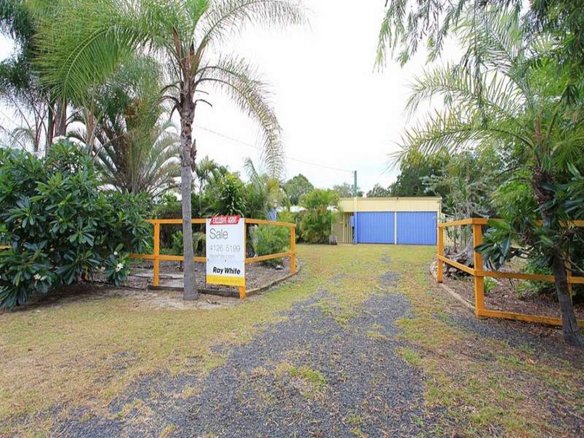 42 First Avenue, Woodgate