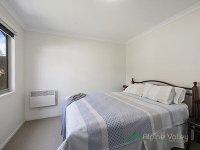 34 Freeburgh Avenue , Mount Beauty