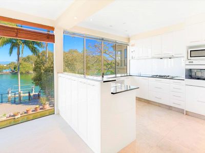 261 Stanhill Drive, Chevron Island
