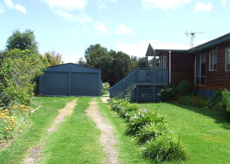 10 Nolan Street, Narrawong