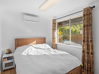 2 Desford Close, Shelley