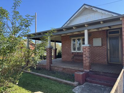 32 Victoria Street, Parkes