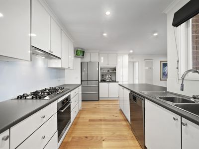 1 Corhanwarrabul Close, Rowville