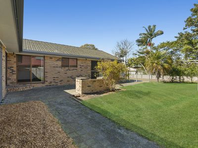 6 Plover Place, Tweed Heads West
