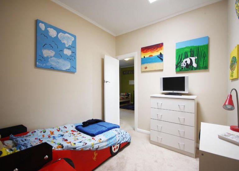 4 McLachlan Avenue, Glenelg North