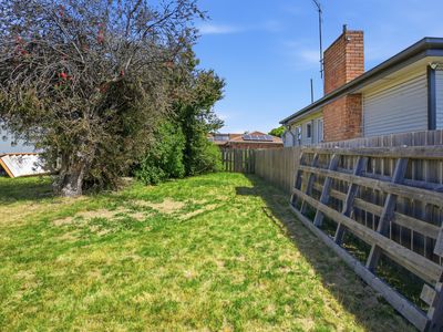 19B Pultney Street, Longford