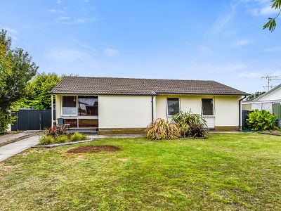 8 Mullins Street , Millicent