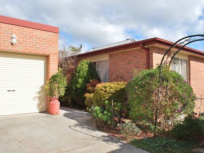 Unit 2,37 Griffiths Street, Oak Flats
