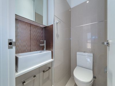 3 / 42-44 Blake Street, Southport