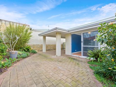 2/18 Drabble road, Scarborough