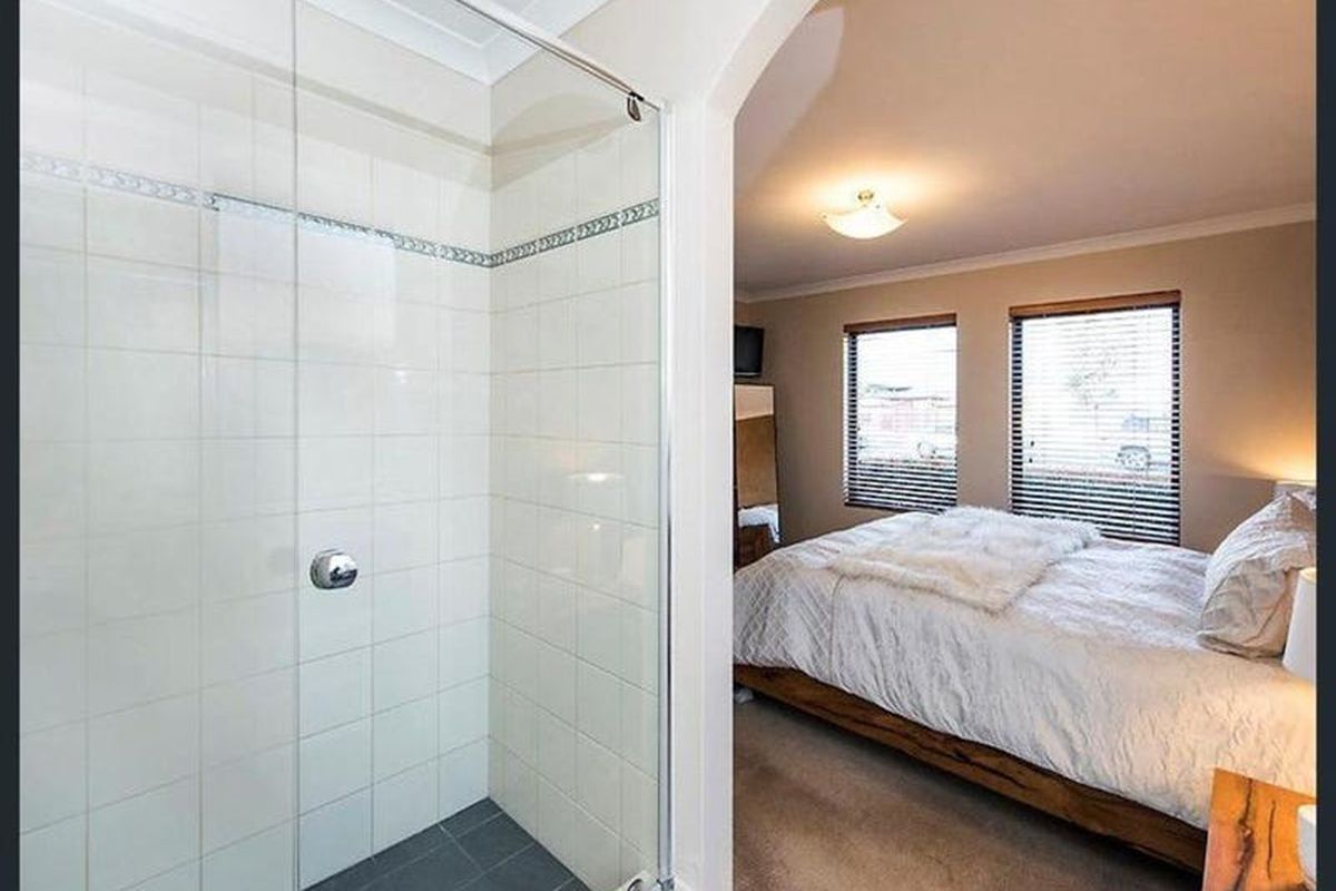 12 Brenchley Drive, Atwell