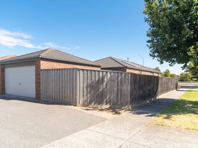 27 Waterbury Street, Cranbourne