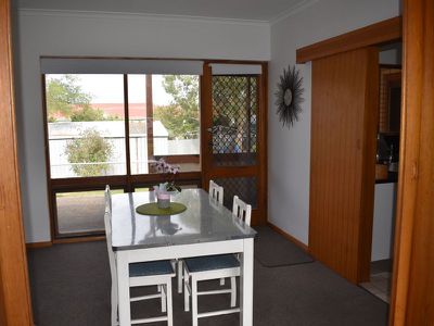 6 HART STREET, Millicent