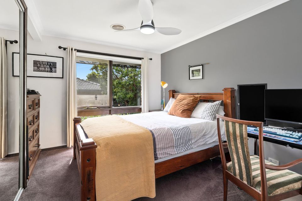 17-19 St Elmo Crescent, Highton