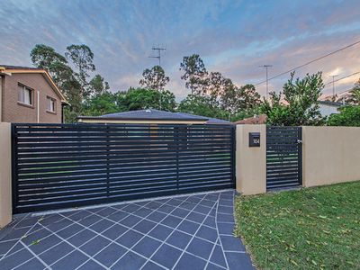 104 Carrara, Mount Gravatt East