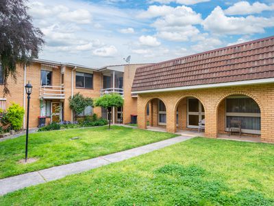 14 / 525 COWPER STREET , Albury