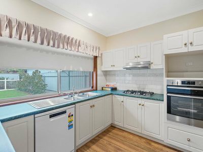 39 Talbot Avenue, North Plympton