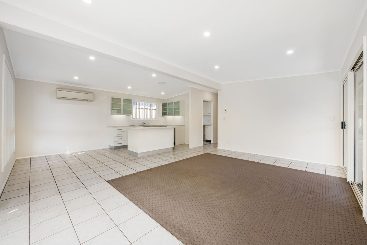 11 Lisarow Street, Lisarow
