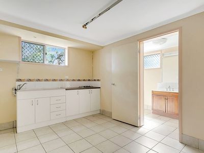 30 Barron Rd, Birkdale