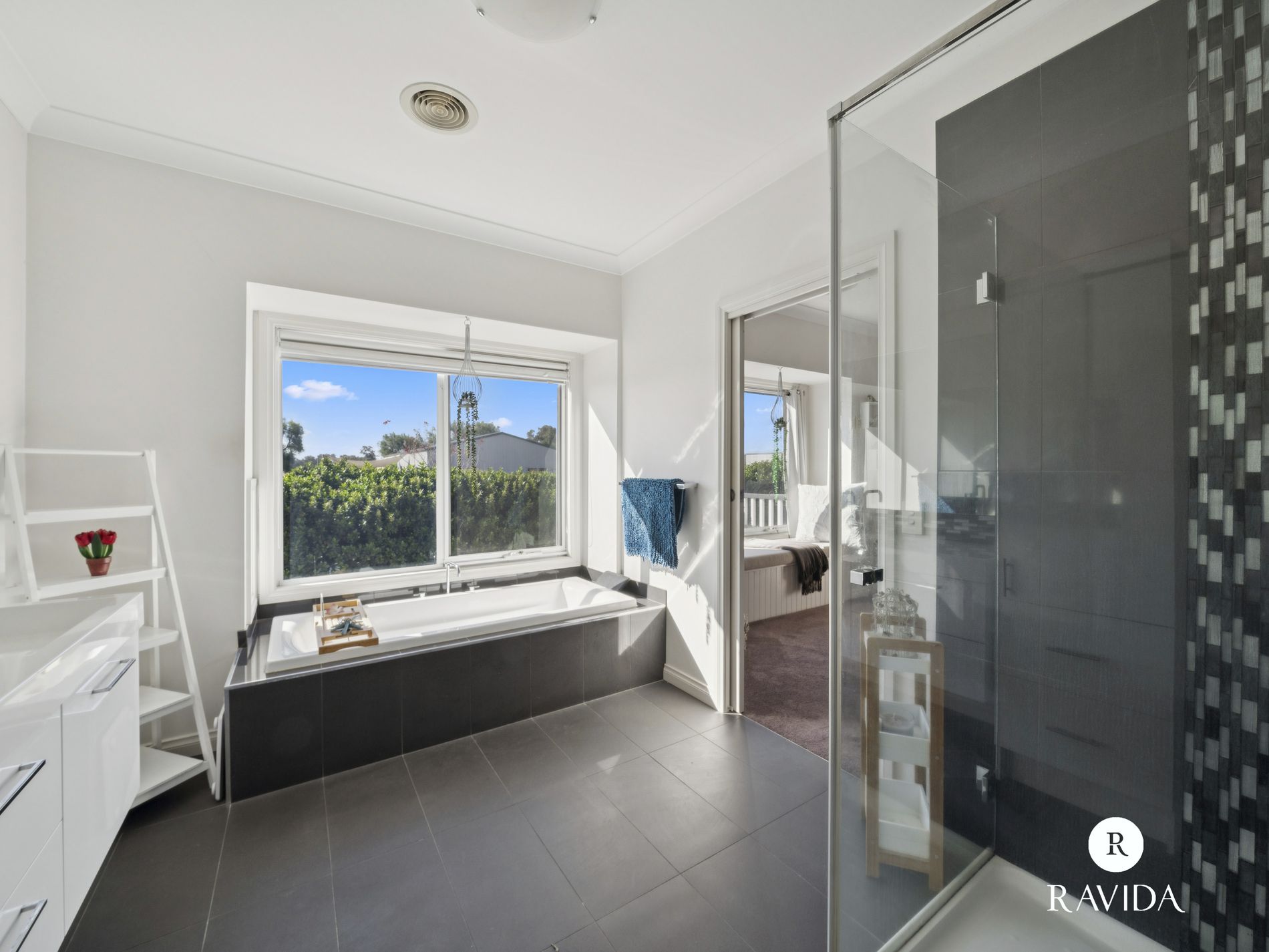 353 Lyons Road, Tarrawingee