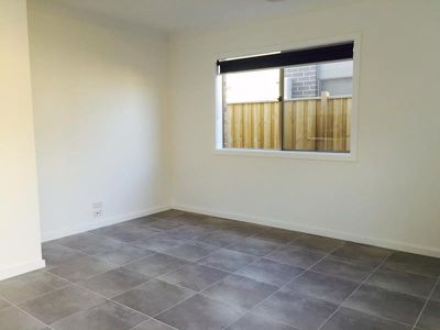 19 Sissinghurst Street, Truganina