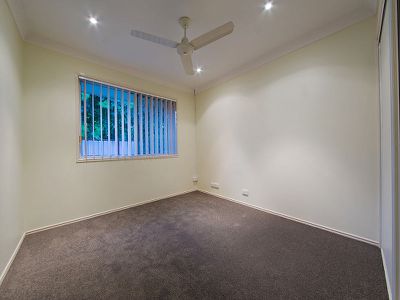 27/15 Epala Street, Carina